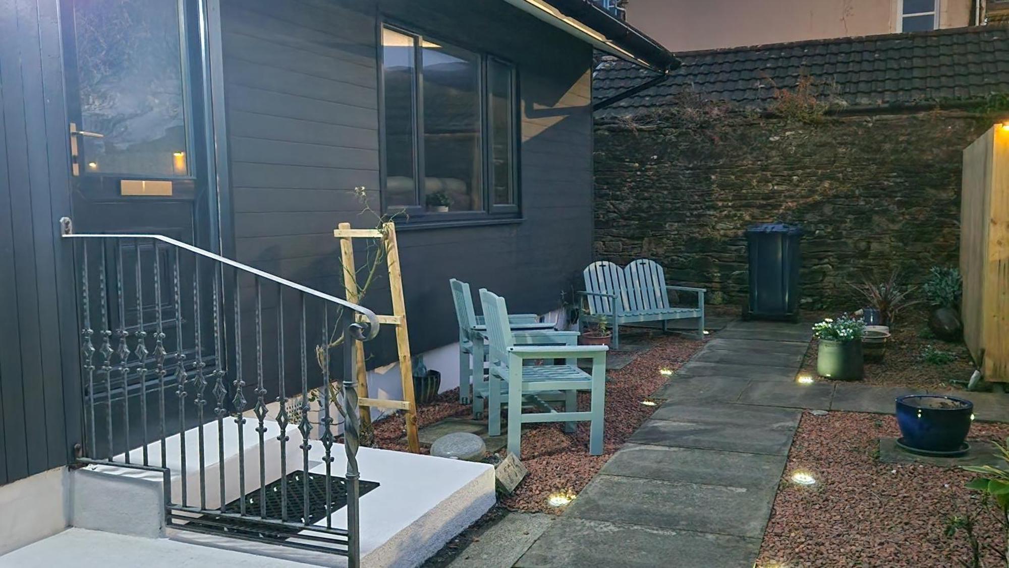 175 On Clyde - Spacious & Cosy Cedar Wood Bungalow 海伦斯堡 外观 照片